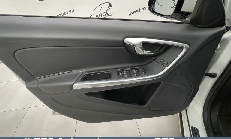 Volvo V60 2.0 D2 Automatas 2017 full
