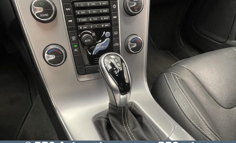 Volvo V60 2.0 D2 Automatas 2017 full