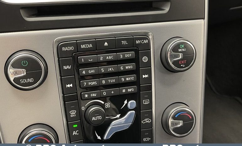 Volvo V60 2.0 D2 Automatas 2017 full