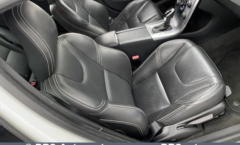 Volvo V60 2.0 D2 Automatas 2017 full