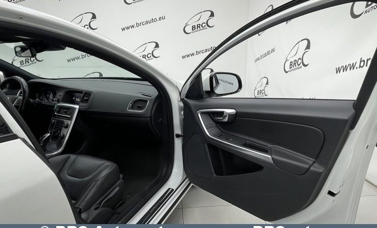 Volvo V60 2.0 D2 Automatas 2017 full