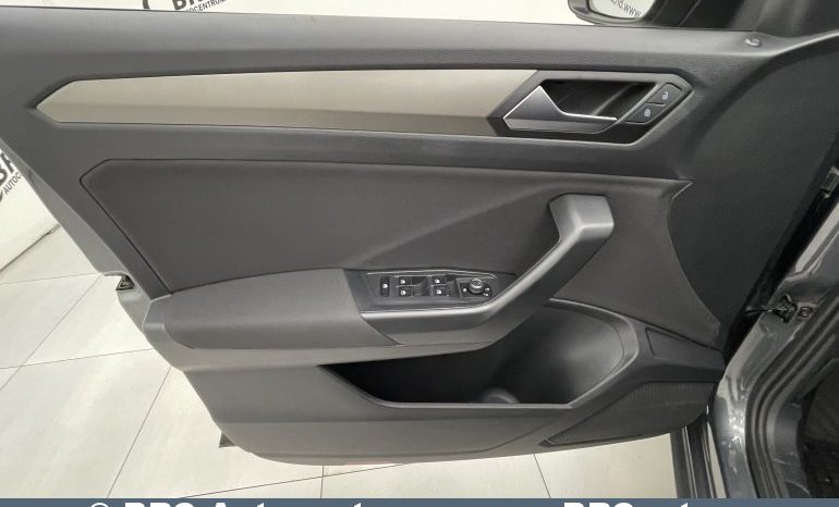 Volkswagen T-Roc 1.5 TSI Automatas 2021 full