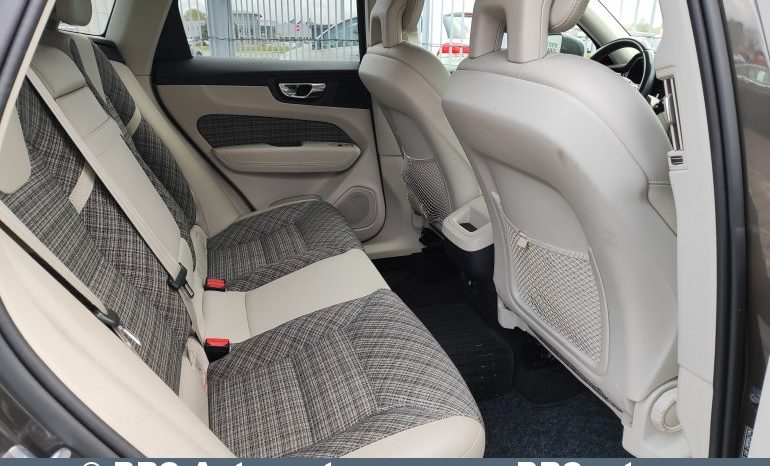 Volvo XC 60 D4 AWD 2017 full