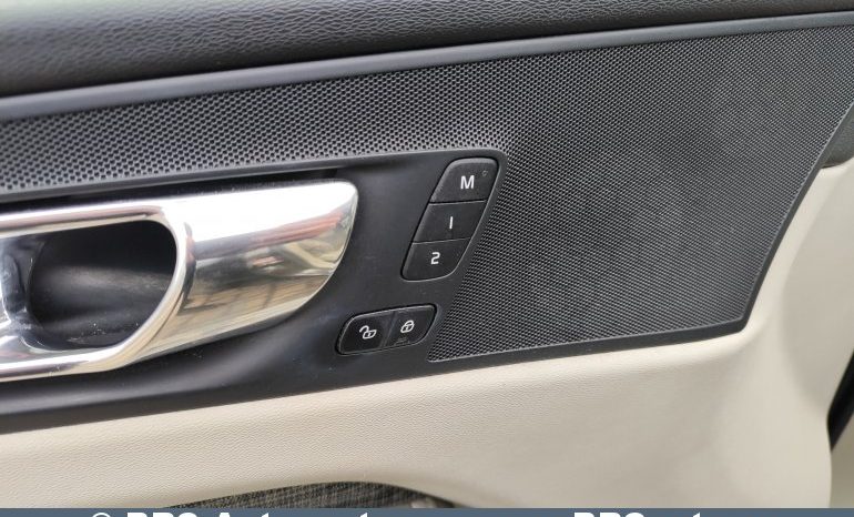 Volvo XC 60 D4 AWD 2017 full