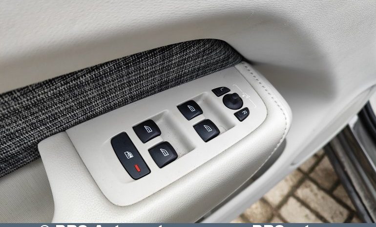 Volvo XC 60 D4 AWD 2017 full