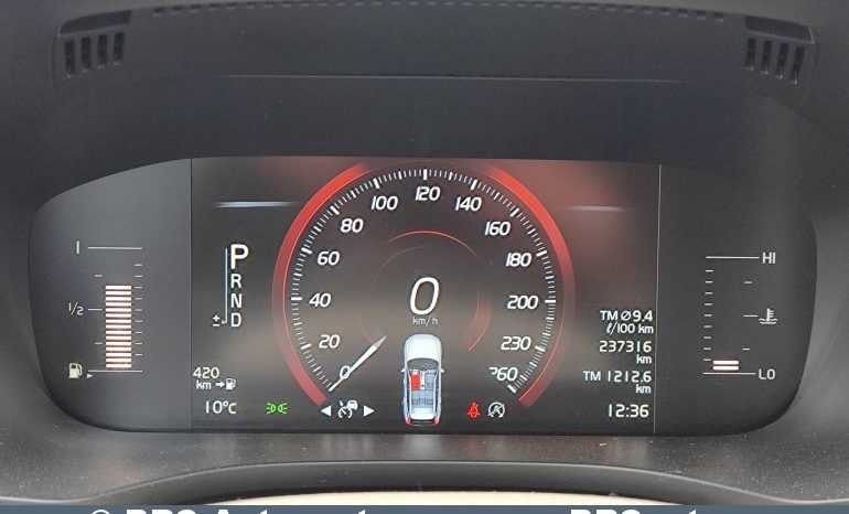 Volvo XC 60 D4 AWD 2017 full