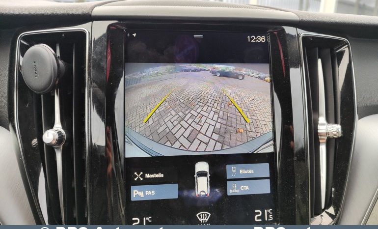 Volvo XC 60 D4 AWD 2017 full