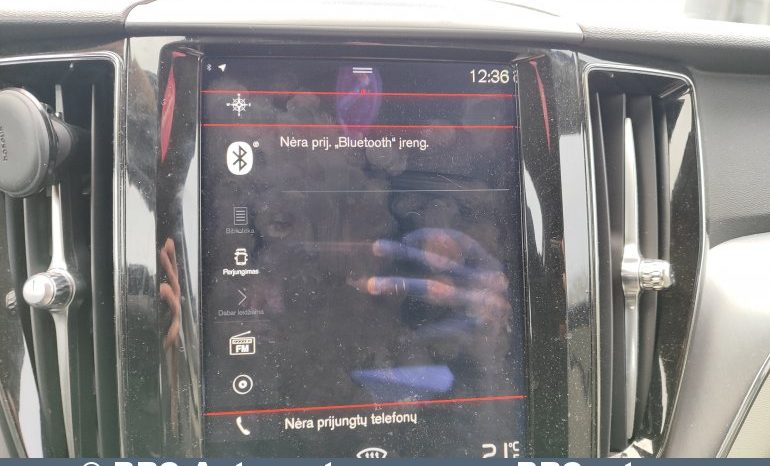 Volvo XC 60 D4 AWD 2017 full