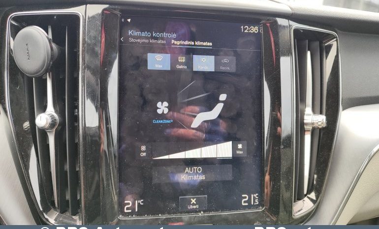 Volvo XC 60 D4 AWD 2017 full