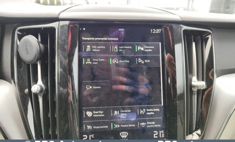 Volvo XC 60 D4 AWD 2017 full