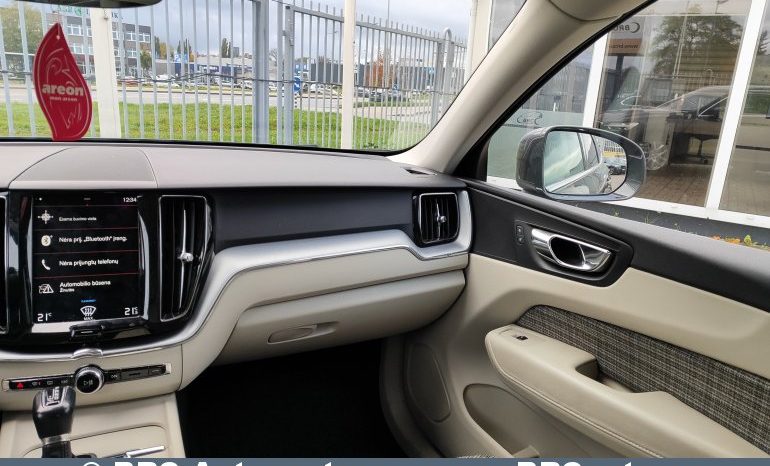 Volvo XC 60 D4 AWD 2017 full