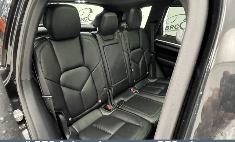 Porsche Cayenne S E-Hybrid 2017 full