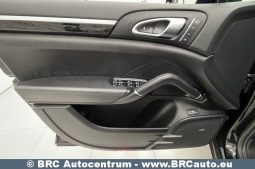 Porsche Cayenne S E-Hybrid 2017 full