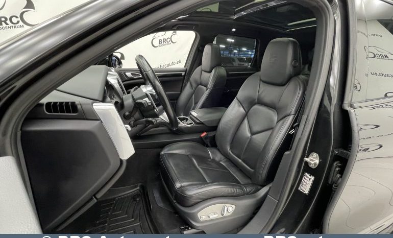 Porsche Cayenne S E-Hybrid 2017 full