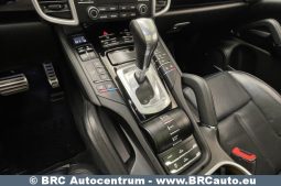 Porsche Cayenne S E-Hybrid 2017 full