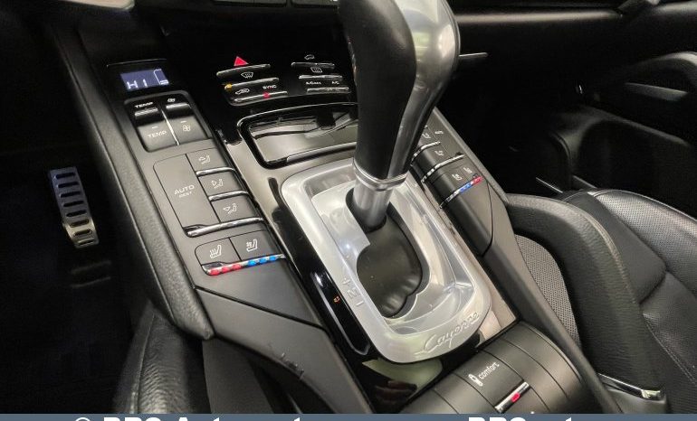 Porsche Cayenne S E-Hybrid 2017 full