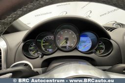 Porsche Cayenne S E-Hybrid 2017 full