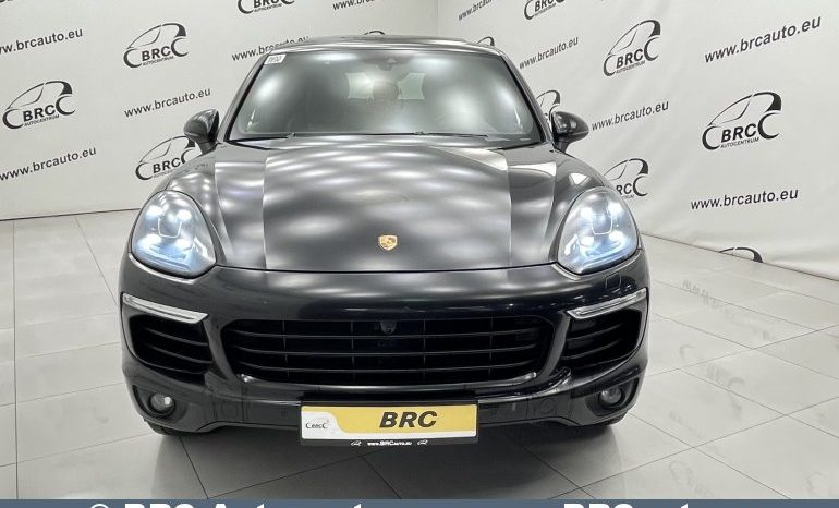 Porsche Cayenne S E-Hybrid 2017 full