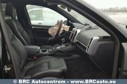 Porsche Cayenne S E-Hybrid 2017 full