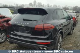Porsche Cayenne S E-Hybrid 2017 full