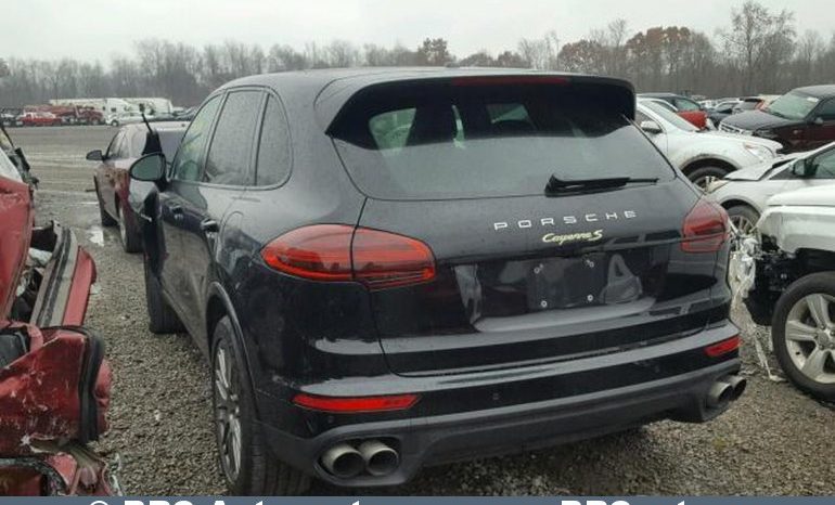 Porsche Cayenne S E-Hybrid 2017 full