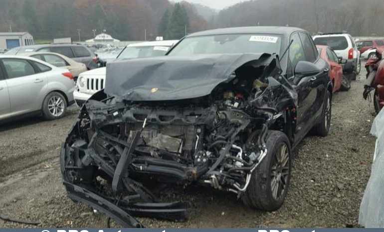 Porsche Cayenne S E-Hybrid 2017 full