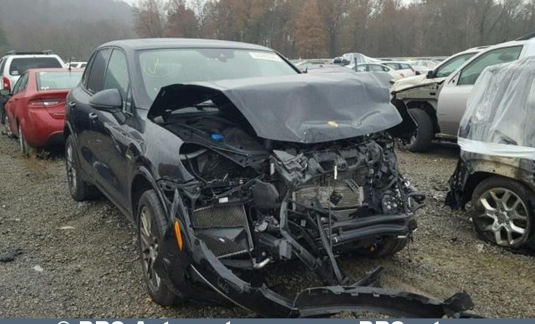 Porsche Cayenne S E-Hybrid 2017 full