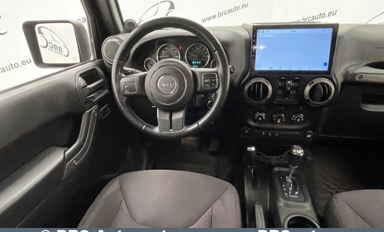 Jeep Wrangler 3.6 Unlimited Sport 2013 full