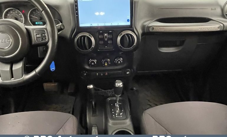 Jeep Wrangler 3.6 Unlimited Sport 2013 full