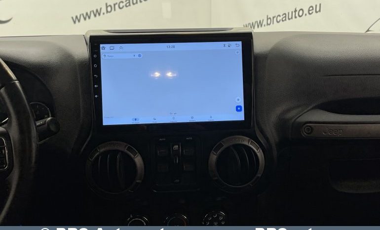 Jeep Wrangler 3.6 Unlimited Sport 2013 full