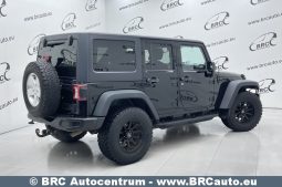 Jeep Wrangler 3.6 Unlimited Sport 2013 full