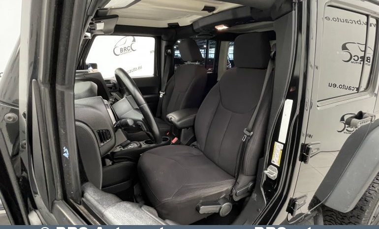 Jeep Wrangler 3.6 Unlimited Sport 2013 full