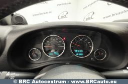 Jeep Wrangler 3.6 Unlimited Sport 2013 full