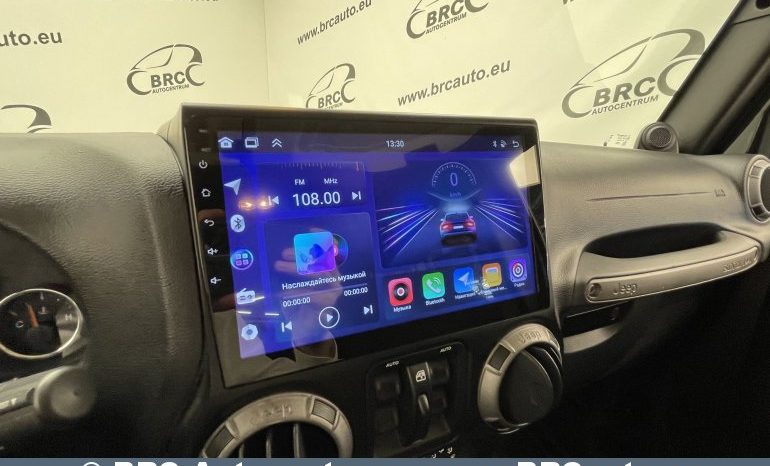 Jeep Wrangler 3.6 Unlimited Sport 2013 full