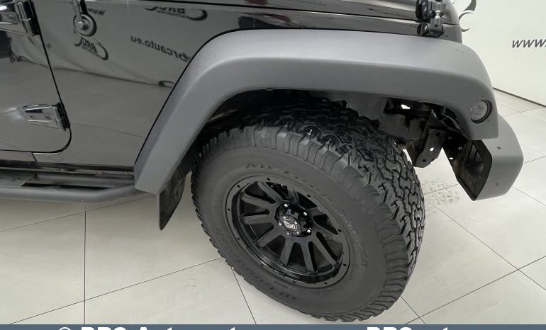 Jeep Wrangler 3.6 Unlimited Sport 2013 full