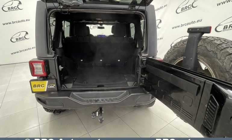 Jeep Wrangler 3.6 Unlimited Sport 2013 full