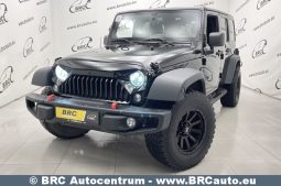 Jeep Wrangler 3.6 Unlimited Sport 2013 full