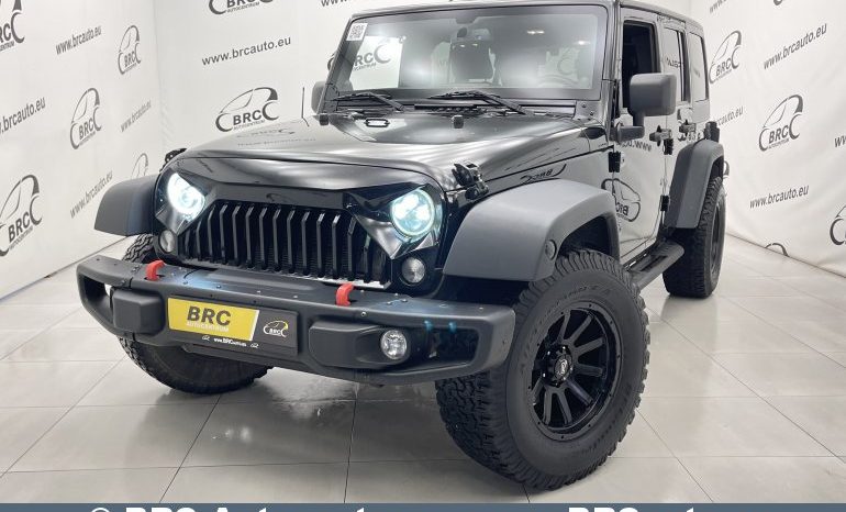 Jeep Wrangler 3.6 Unlimited Sport 2013 full