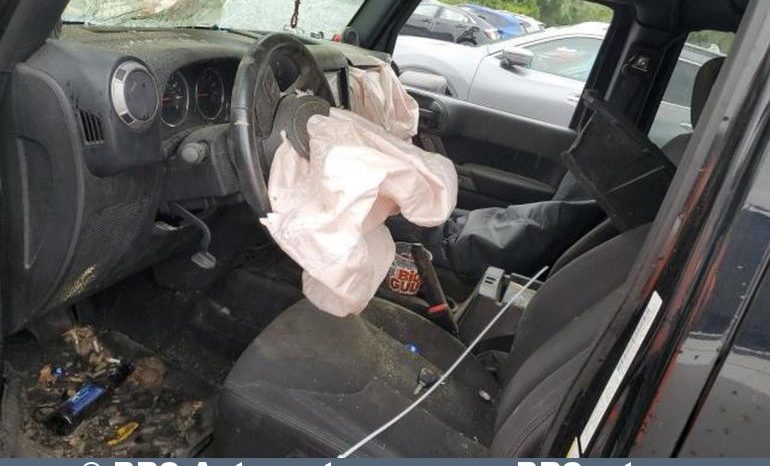 Jeep Wrangler 3.6 Unlimited Sport 2013 full