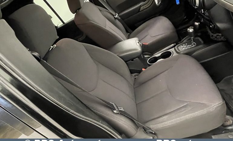 Jeep Wrangler 3.6 Unlimited Sport 2013 full