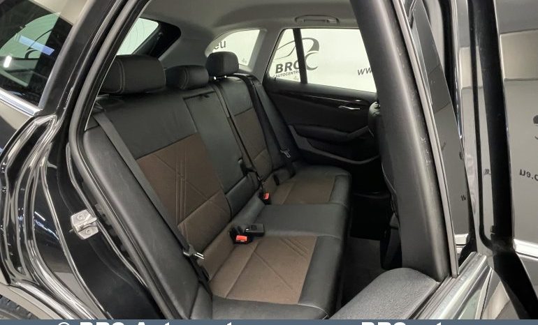 BMW X1 sDrive18D 2015 full