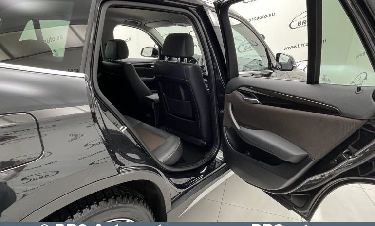 BMW X1 sDrive18D 2015 full