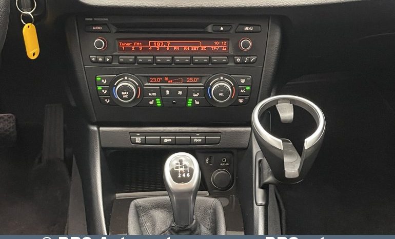 BMW X1 sDrive18D 2015 full