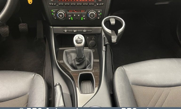 BMW X1 sDrive18D 2015 full