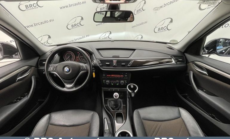 BMW X1 sDrive18D 2015 full