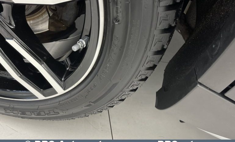 BMW X1 sDrive18D 2015 full