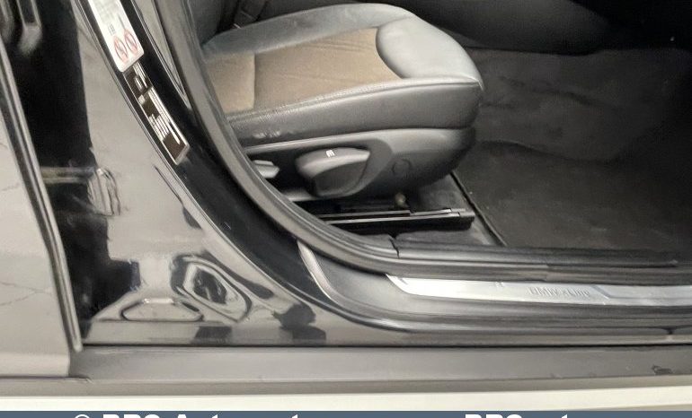 BMW X1 sDrive18D 2015 full