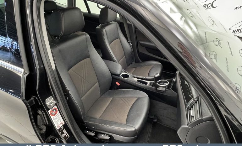 BMW X1 sDrive18D 2015 full