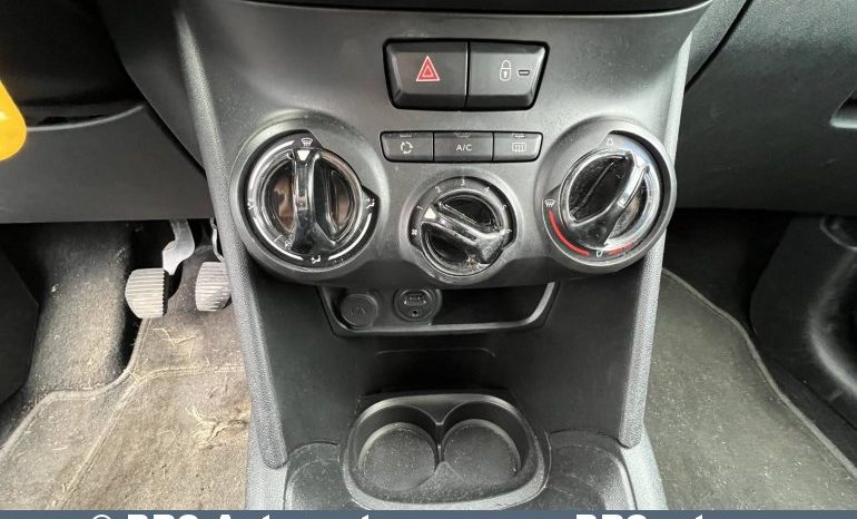 Peugeot 208 1.2 PureTech 2017 full