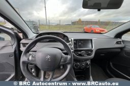 Peugeot 208 1.2 PureTech 2017 full